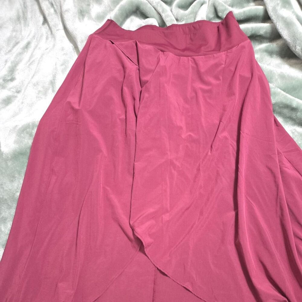 Halara Women's Burgundy Skirt